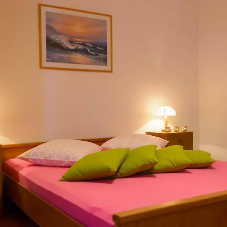 Klasan Apartment *